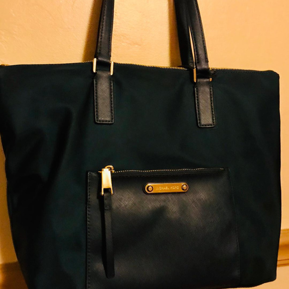 Michael Kors Bag - Picture 1 of 4
